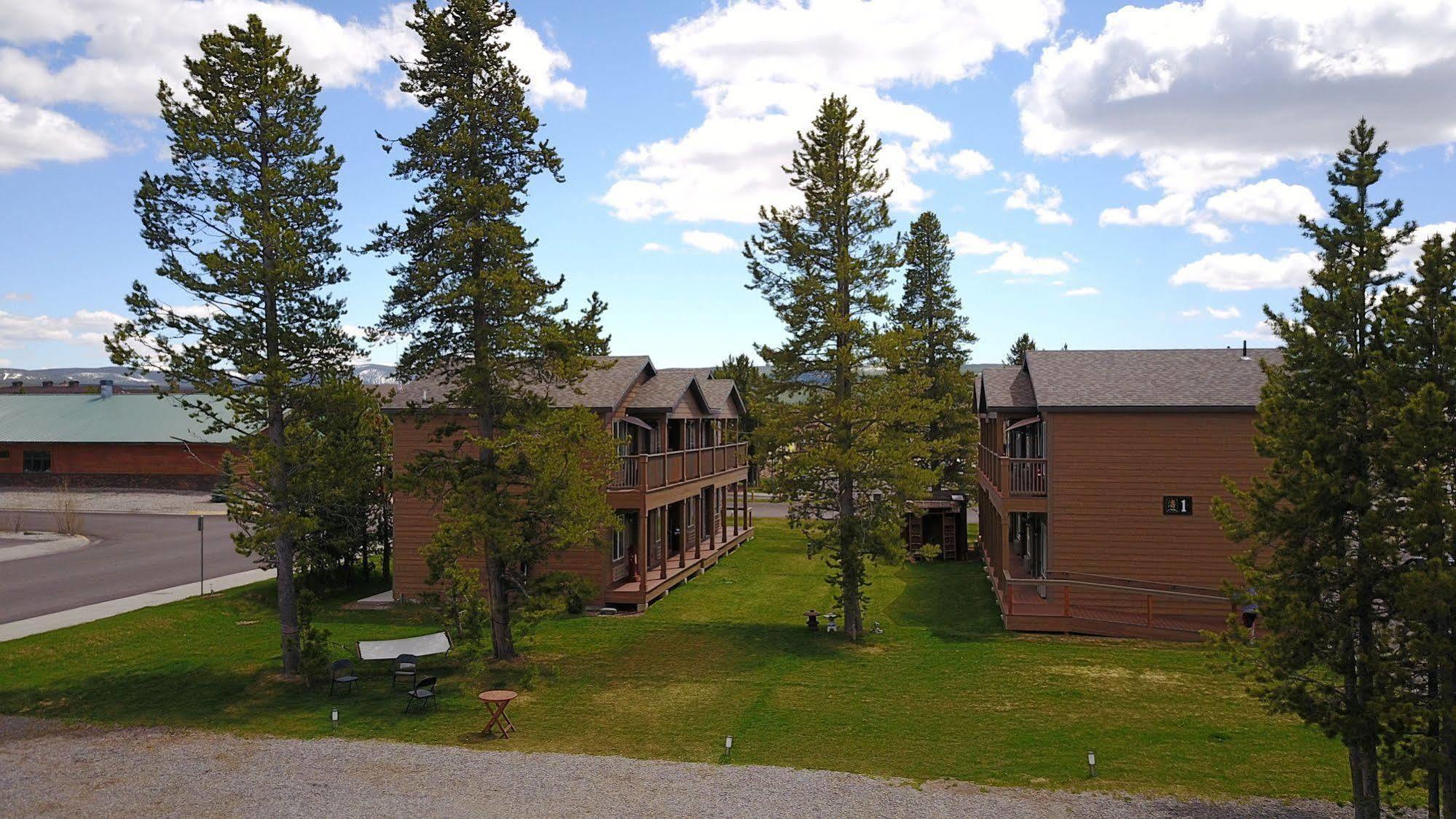 Tao'S Inn West Yellowstone Exteriör bild